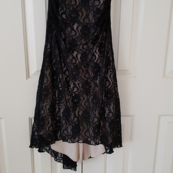 Dress - Picture 4 of 4